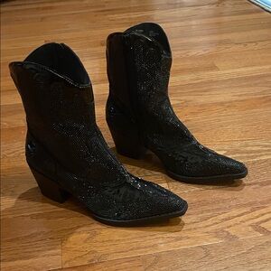 Wild Pair Black Sparkle Heeled Boots size 5.5 new without the box